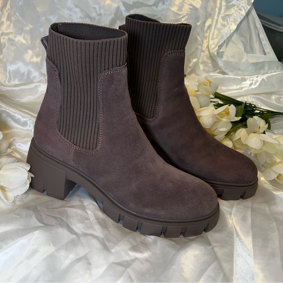 STEVE MADDEN - Hutch Taupe Suede - Picture 3 of 3